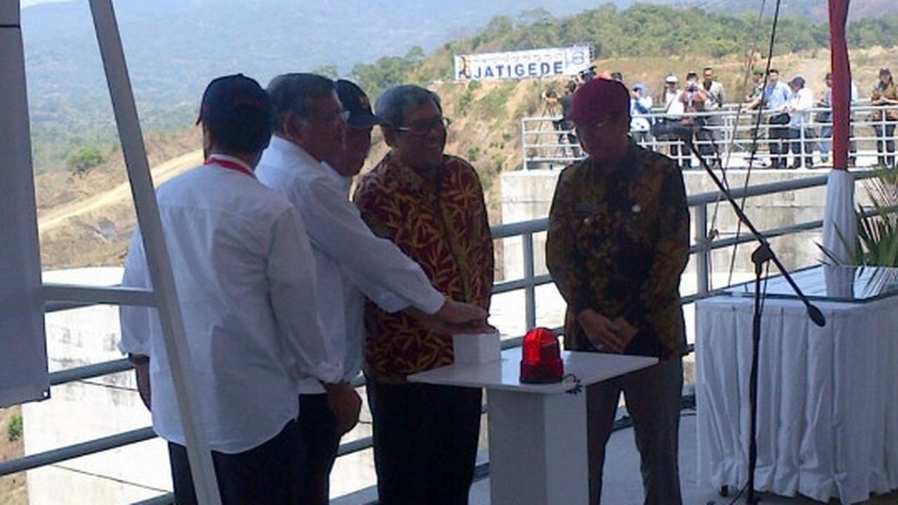 Jatigede, waduk terbesar kedua di Indonesia mulai diisi air
