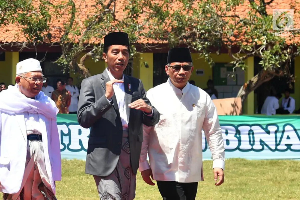 Jokowi Resmikan Bank Wakaf Mikro di Serang