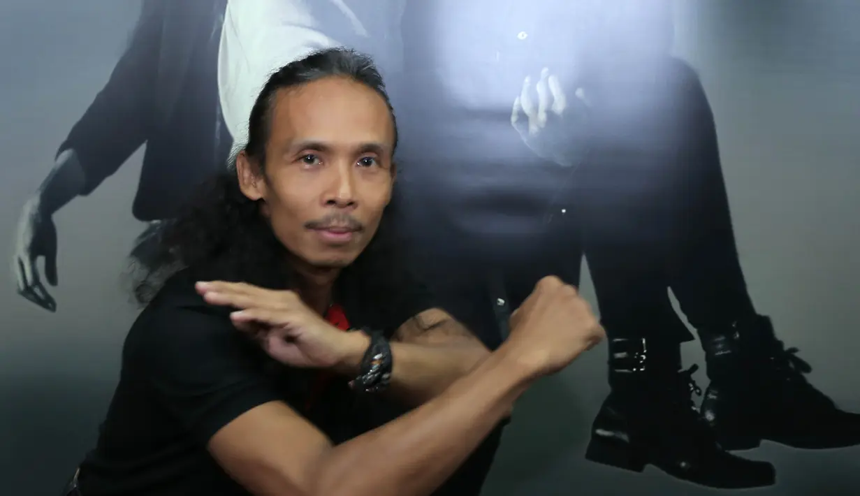 Film yang banyak scane fighting penuh laga sekelas hollywood itu, aktor yang melejit berkat perannya dalam film The Raid menjadi koreografer aktor laga. (Andy Masela/Bintang.com)