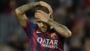 1. Dani Alves - Meraih 23 gelar bersama Barcelona sebelum akhirnya memutuskan bergabung dengan Juventus. Meski sudah berusia 33 tahun, bek sayap asal Brasil ini tetap menjadi andalan bagi Si Nyonya Tua. (AFP/Lluis Gene)