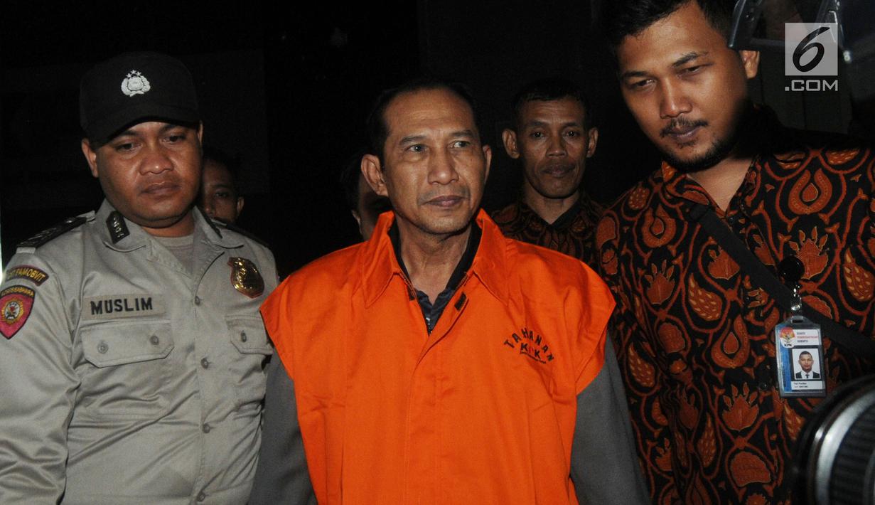 FOTO Jadi Tersangka KPK Tahan 2 Hakim PN Jaksel Dan Seorang Panitera 