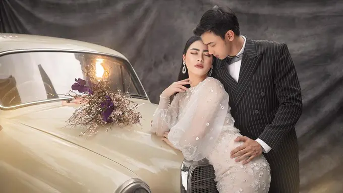 [Fimela] Foto Prewedding Caesar Hito dan Felicya Angelista