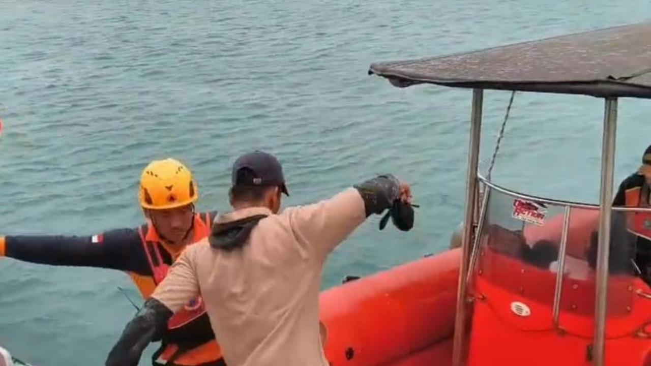 5 Nelayan Selamat dari Maut! Kapal Tenggelam di Manggar, Tim SAR Bergerak Cepat