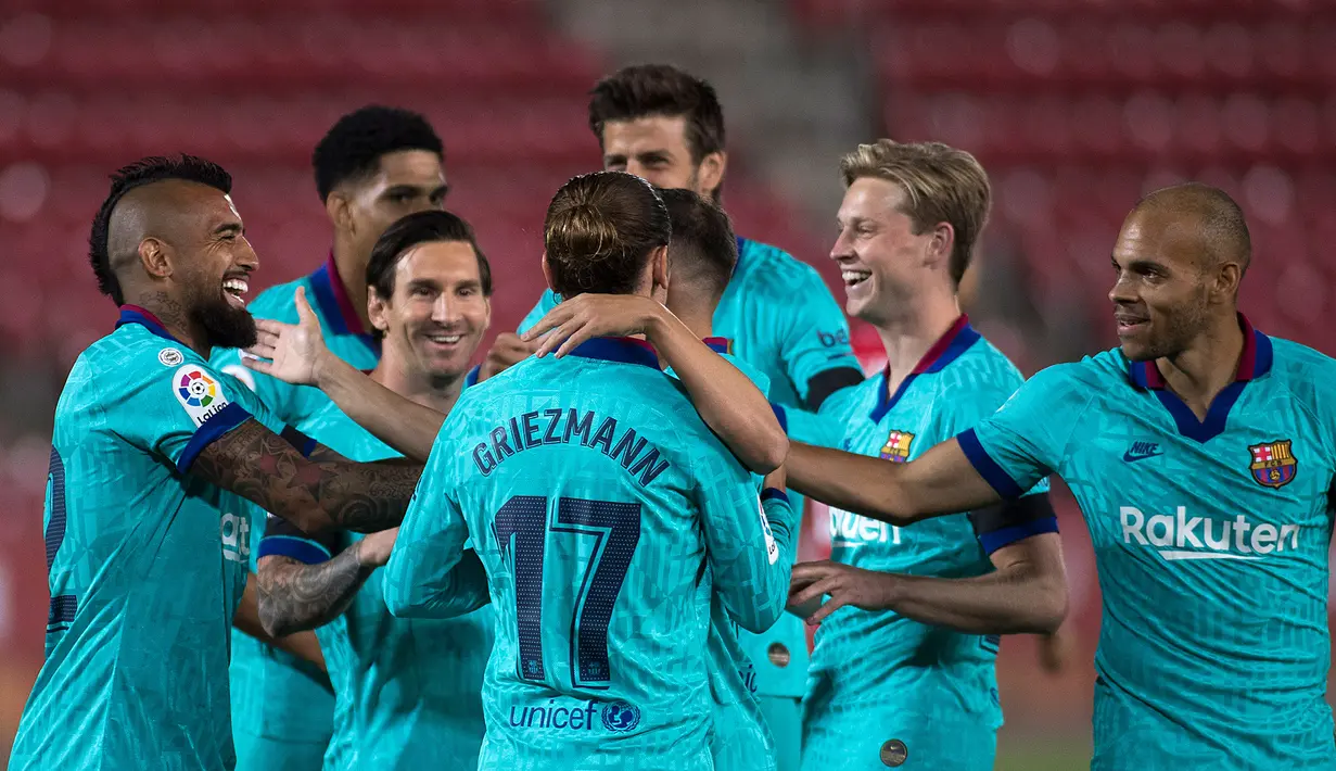 5. Barcelona (kebobolan 0,91 gol per laga) - Selain dikenal dengan catatan dalam mencetak gol, Barcelona juga memiliki statistik bagus dalam hal kebobolan di abad ke-21. Klub asal Spanyol ini memiliki statistik kebobolan 0,91 gol per laga. (AFP/Jaime Reina)