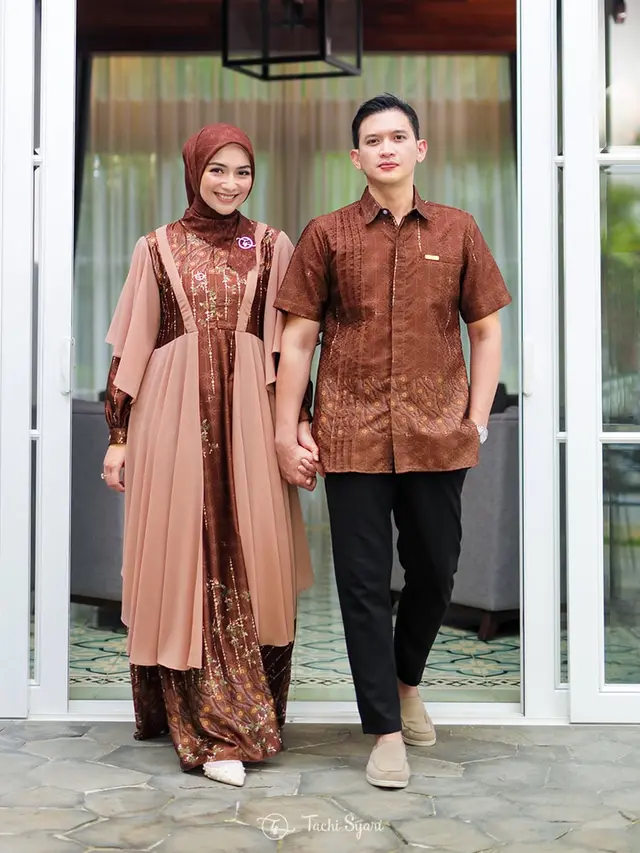 10 Pemotretan Keluarga Artis Pakai Baju Koleksi Lebaran 2026, Gaya Kompak Penuh Pesona