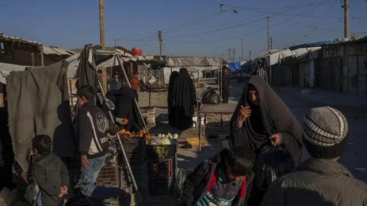 Irak Gali Kuburan Massal Korban Kekejaman ISIS, Diduga Berisi 4 Ribu Jenazah