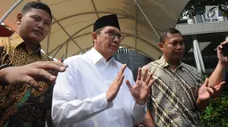 Menteri Agama Lukman Hakim Saifuddin meninggalkan gedung Komisi Pemberantasan Korupsi (KPK) usai menjalani pemeriksaan di Jakarta, Rabu (22/5/2019). Menag Lukman dimintai keterangan terkait penyelidikan kasus penyelenggaraan haji. (merdeka.com/Dwi Narwoko)