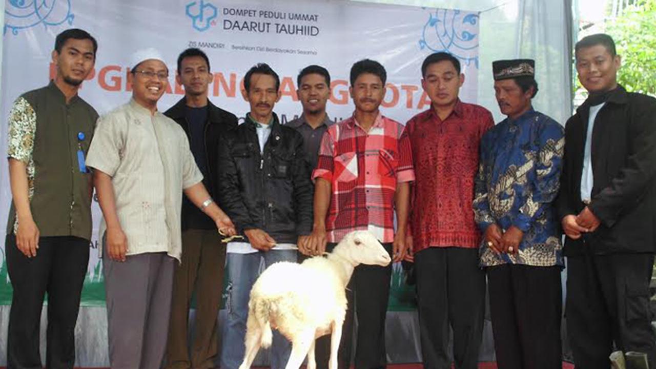 DPU-DT Bantu Berdayakan Kaum Dhuafa di Garut