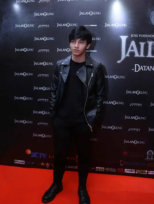 "Tantangannya lagi fisik karna di film horor ini kita harus belajar akting, capenya, stresnya, karna digangguin sama hal-hal mistis," lanjut lelaki yang mengaku sebagai penakut tersebut. (Nurwahyunan/Bintang.com)