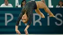 Pesenam Brasil, Flavia Saraiva berkompetisi dalam final beregu senam artistik putri Oliimpiade Paris 2024 di Bercy Arena, Selasa (30/7/20224). (Loic VENANCE / AFP)