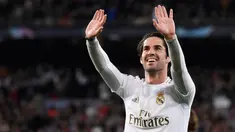 Isco - Jasa gelandang asal Spanyol ini mulai terabaikan di skuat Real Madrid selama beberapa musim terakhir termasuk di era Carlo Ancelotti. Los Blancos sebaiknya segera menjualnya agar karier sang pemain bisa tereselamatkan jika bermain di klub lain.  (AFP/Pierre Philippe Marcou)
