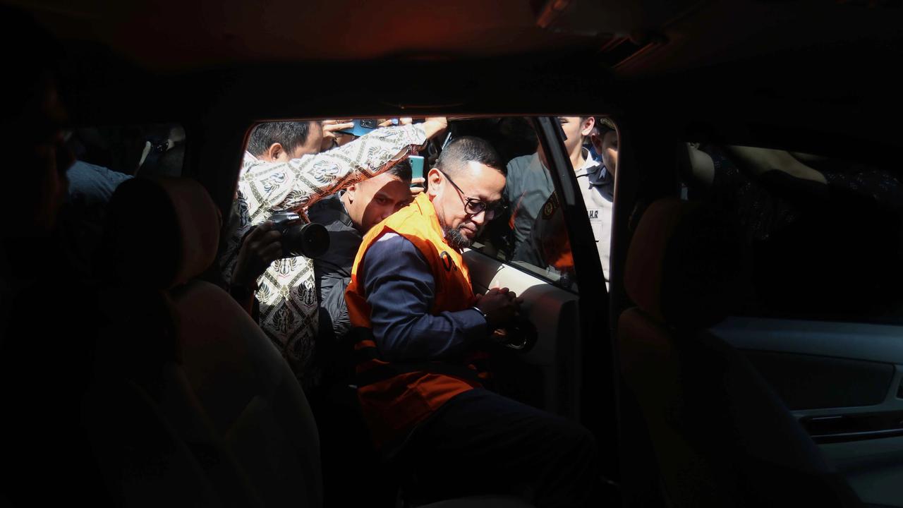 FOTO: Gus Alex Menyusul Yaqut Masuk Tahanan KPK