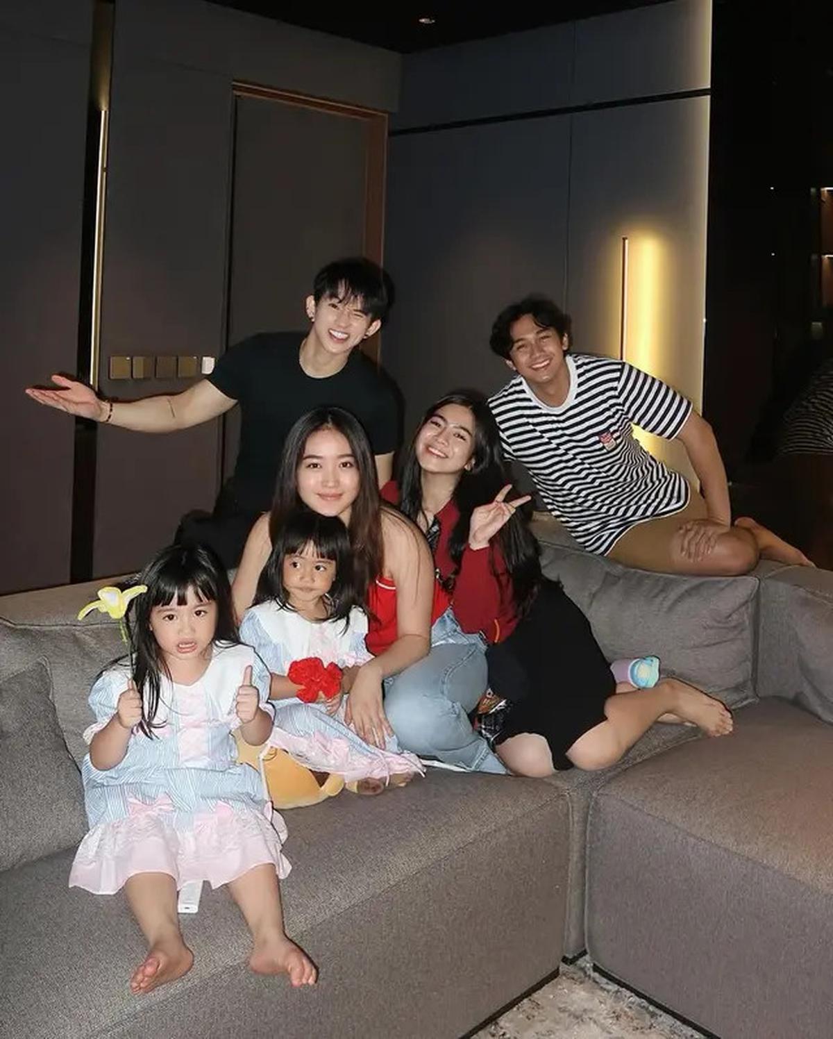 6 Potret Temu Kangen Natasha Wilona dan Felicya Angelista, 9 Tahun Bersahabat Tak Berubah