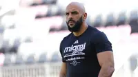 Yassine Cheuko,&nbsp;bodyguard&nbsp;Lionel Messi #10 dari Inter Miami CF, tiba sebelum pertandingan MLS antara Inter Miami CF dan FC Dallas di Chase Stadium pada 27 April 2025 di Fort Lauderdale, Florida. (Rich Storry/Getty Images via AFP)
