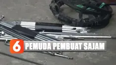 Polisi juga menemukan menemukan beberapa mesin dan bahan baku untuk produksi senjata tajam, seperti mesin gurinda, paku, dan besi.