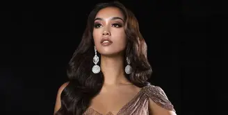 Sophia Rogan tampil memesona di final Miss Grand International 2021 yang digelar di Bangkok, Sabtu (4/12/2021) malam. (Instagram/yayasanduniamegabintang),