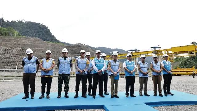 Penjabat Gubernur Sumatera Utara atau Pj Gubernur Sumut Agus Fatoni meresmikan Pembangkit Listrik Tenaga Air (PLTA) Asahan III.