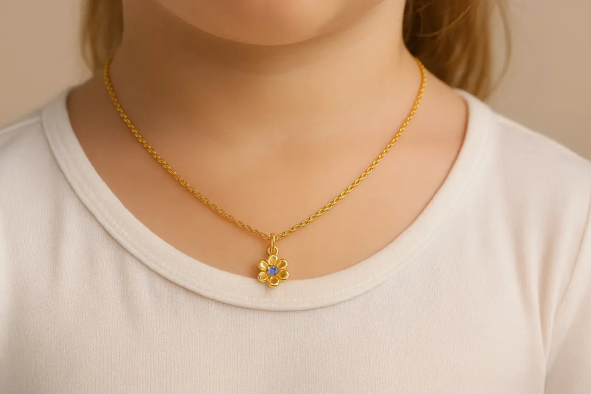 7 Model Kalung Emas Anak Perempuan 2 Gram yang Imut, Ringan dan Aman Dipakai Sehari-hari