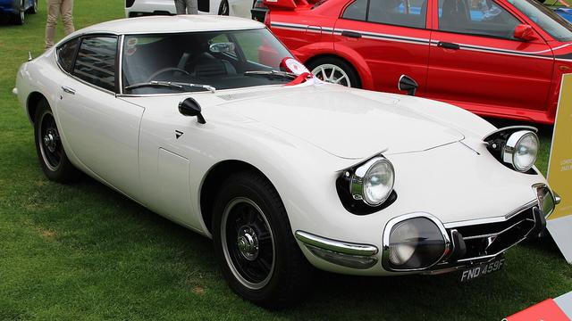 Toyota 2000GT