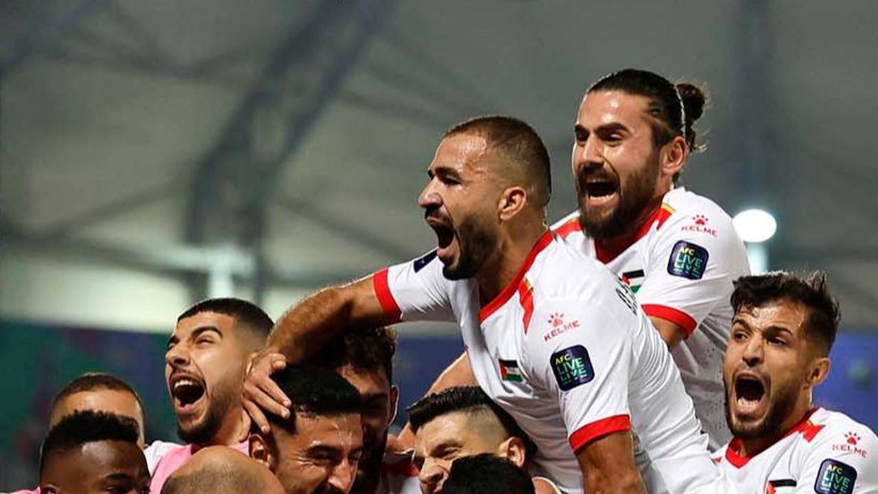 FOTO: Cetak Sejarah, Palestina Lolos ke 16 Besar Piala Asia Usai Bantai Hong Kong 3-0