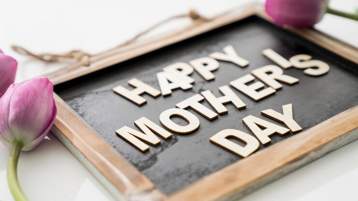 7 Cara Mengisi Hari Ibu 2025 Saat Mama Tak Lagi Ada di Sisi