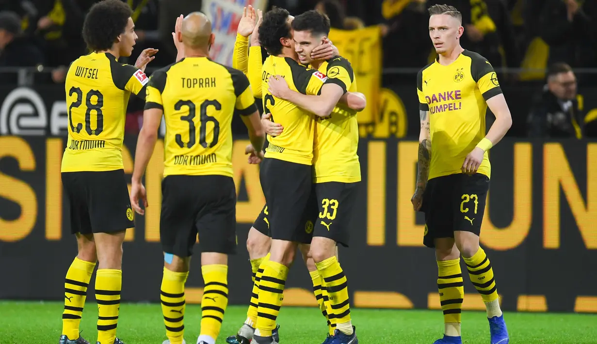 4. Borussia Dortmund - Bundesliga sudah tidak didominasi oleh Bayern Munchen. Peta persaingan kini didominasi oleh Borussia Dortmund.  (AFP/Patrik Stollarz)