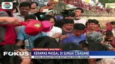 Tidak hanya anak-anak, kalangan orang tua pun ikut dalam tradisi yang sudah diadakan sejak puluhan tahun yang lalu.