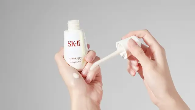 Brightening serum dengan formula ikonik PITERA