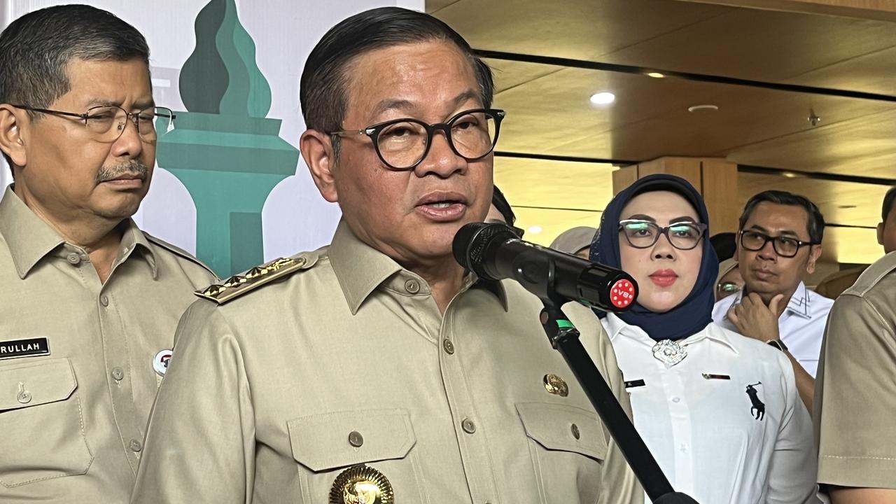 Pramono Anung Ultimatum PT Adhi Karya, Minta Tiang Monorel Mangkrak di Rasuna Said Segera Dibongkar