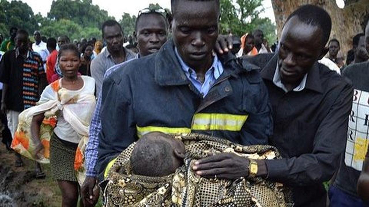 Bayi secara ajaib selamat dari kecelakaan pesawat di Sudan Selatan
