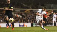 Hattrick Lamela Bawa Spurs Hajar Monaco
