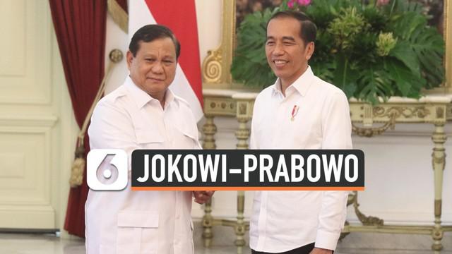Presiden RI Joko Widodo, bertemu dengan Ketua Umum Partai Gerindra Prabowo Subianto bertemu di Istana Kepresidenan Jakarta, Jumat (11/10/2019). Pertemuan berlangsung tertutup selama 45 menit.