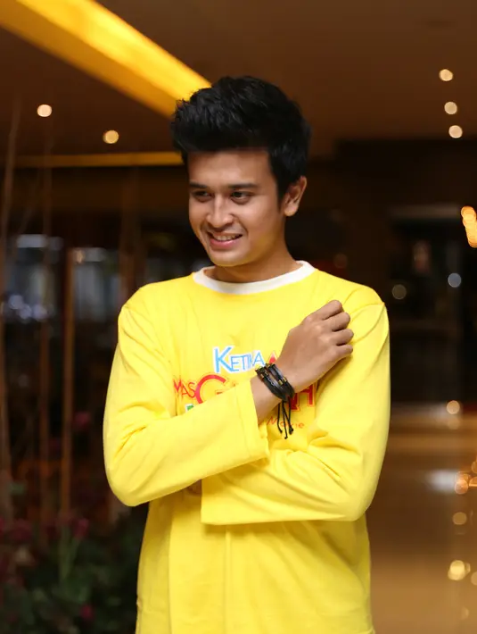 Sosok pria baik-baik yang dimiliki oleh Hamas Syahid pun diakui oleh produser sekaligus penulis novel yang diangkat menjadi film ini, Helvy Tiana Rosa. Helvy sangat ingin pemeran Mas Gagah mirip dengan akhlak kesehariannya. (Andy Masela/Bintang.com)