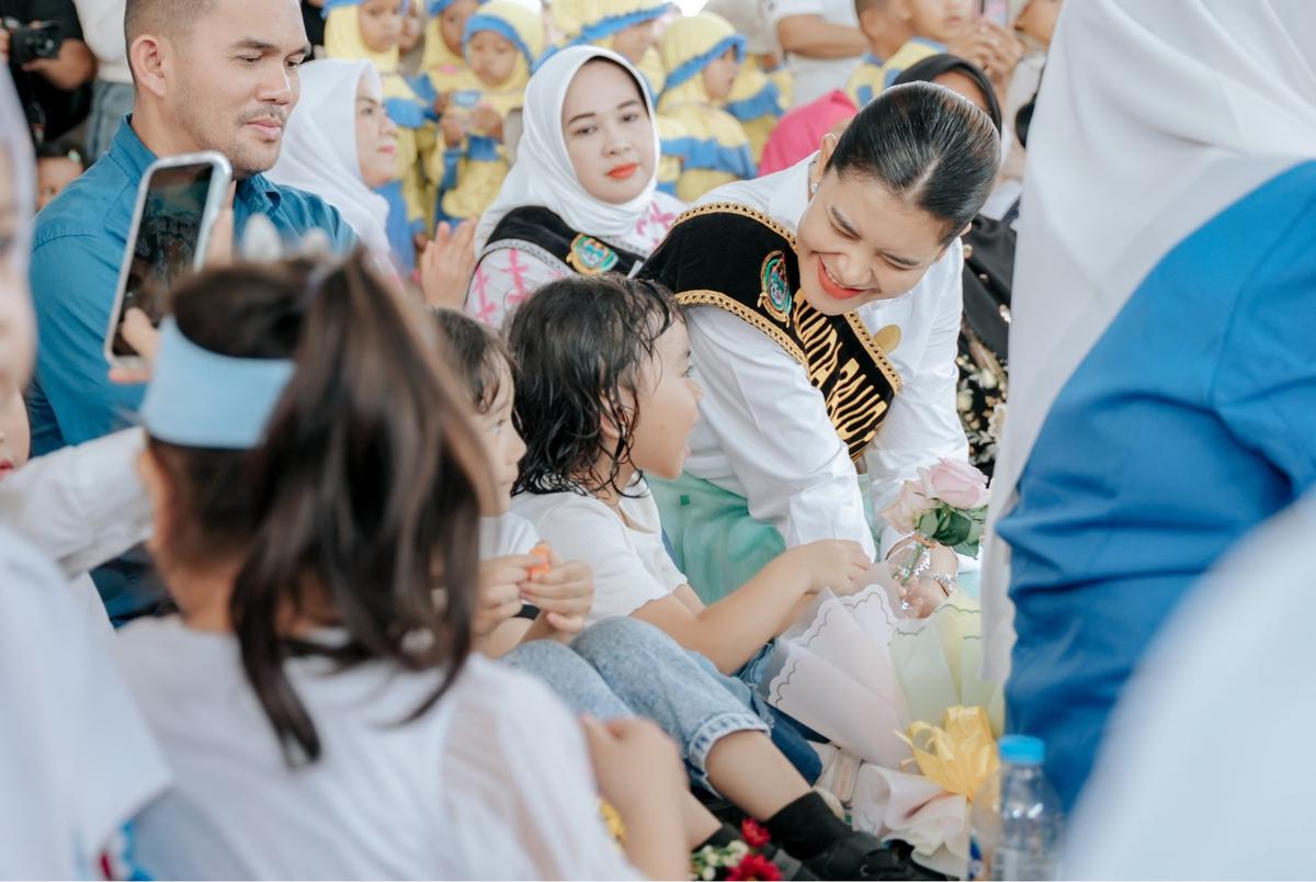 Kahiyang Ayu hadiri acara Kampung Ceria Anak Merdeka (Kacamer) 2025