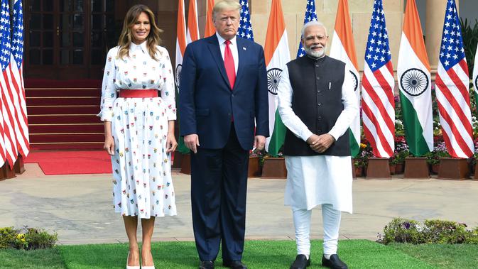 Melania Trump, Presiden Amerika Serikat Donald Trump, dan Perdana Menteri India Narendra Modi di Hyderabad House, New Delhi, India, Selasa (25/2/2020) (Prakash SINGH / AFP)
