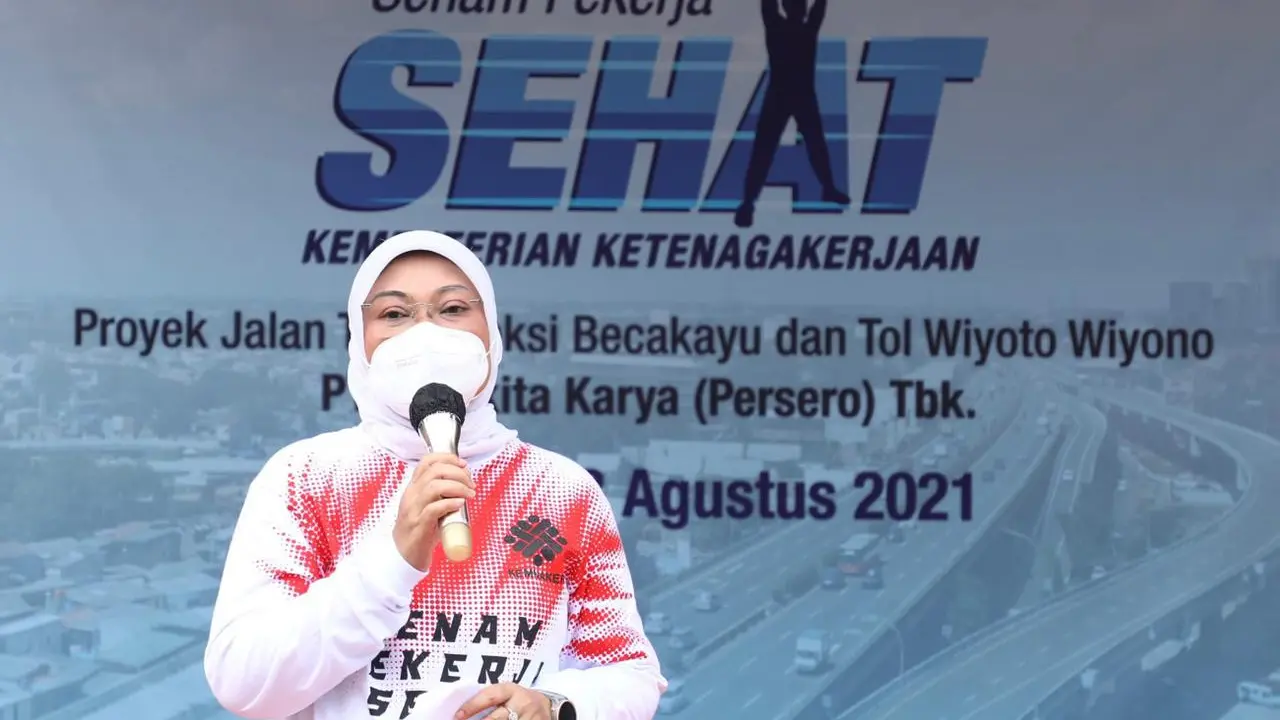 Menaker Ida mempromosikan pelaksanaan senam Gerakan pekerja sehat