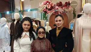 Wulan Guritno Bangga dengan Regenerasi Dunia Mode, Terpukau Karya Desainer Muda Nabila Misha