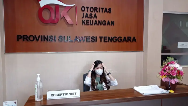 OJK Sulawesi Tenggara menilai, masyarakat makin pintar memilih lembaga pinjaman online meskipun jumlah lembaga dan peminjam meningkat drastis.(Liputan6.com/Ahmad Akbar Fua)