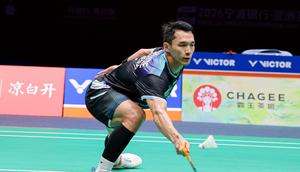 Tunggal putra Indonesia Jonatan Christie dikalahkan Ayush Shetty dari India dengan dua game langsung 21-23 dan 17-21 pada perempat final Kejuaraan Bulu Tangkis Asia 2026 di Ningbo Olympic Sports Center, China, Jumat (10/4). (foto: PBSI)