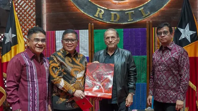 Presiden Timor Leste, Jose Ramos Horta (kedua dari kanan) menerima dan berdialog hangat dengan Sekretaris Jenderal PDI Perjuangan (PDIP) Hasto Kristiyanto (kedua dari kiri) di Istana Presiden Nicolau Lobato, Dili, Rabu (3/6/2026) (Istimewa)