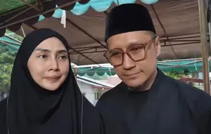 Arie Untung Berduka, Ini Kronologi Sakit Ayah hingga Berpulang