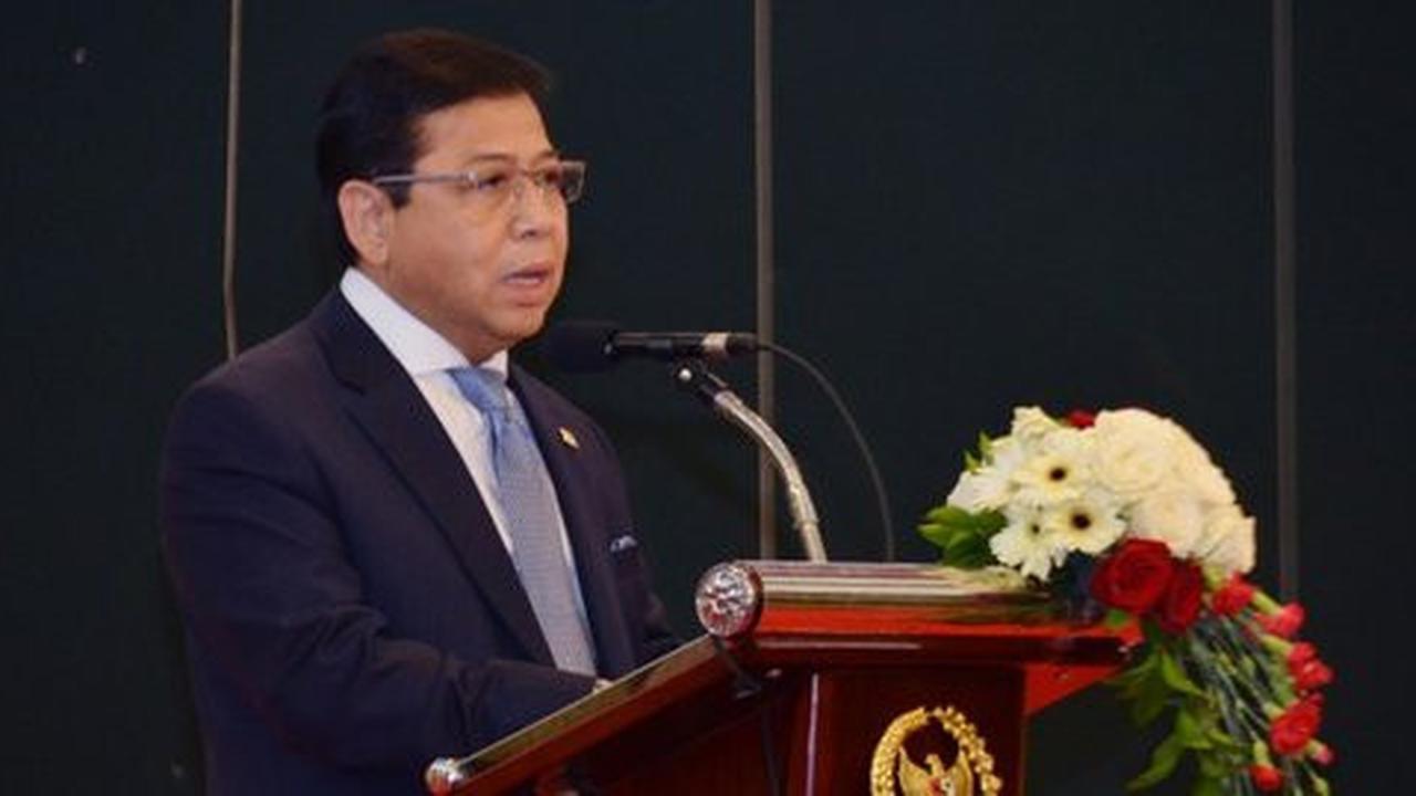 Desmond: Setya Novanto harus mundur dari pimpinan DPR