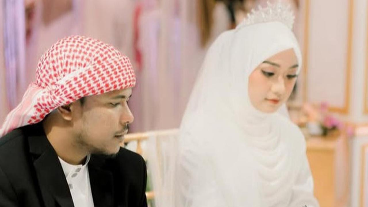 Potret Nafha Firah Istri Mamat Alkatiri, TikTokers Cantik yang Ngaku Lebih Betah di Rumah - Disebut Istri Idaman