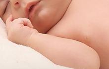 5 Penyebab Keringat Dingin pada Bayi, Begini Cara Mengatasinya