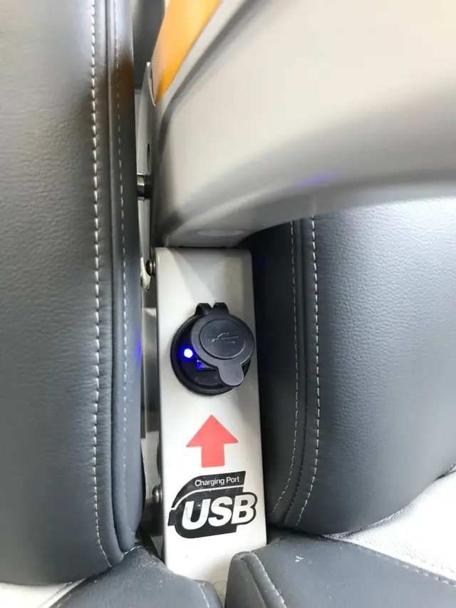 [Bintang] Fasilitas Kereta Bandara Soekarno Hatta