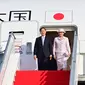 Kaisar Jepang Hironomiya Naruhito bersama Permaisuri Masako tiba di Indonesia pada Sabtu (17/6/2023). (Foto: Biro Pers Istana Presiden)