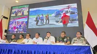 Seskab Teddy Ungkap Prabowo Kirim Helikopter Pribadi untuk Gubernur Aceh Saat Bencana