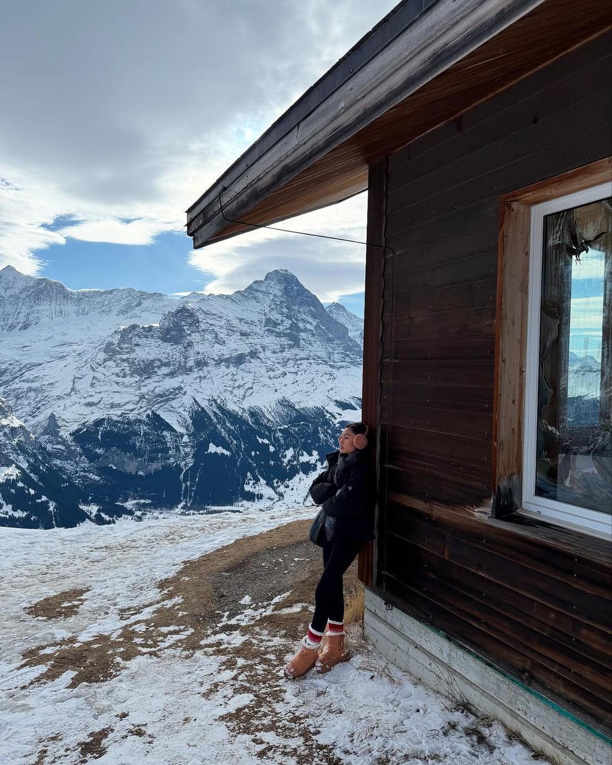 Potret Liburan Novia Bachmid ke Swiss, Menikmati Pemandangan Cantik di Ketinggian