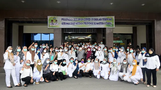 Melepas Relawan