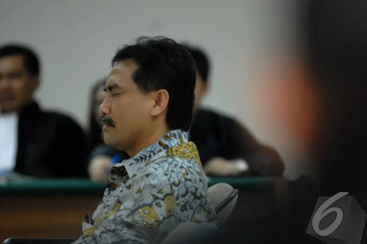  Ekspresi Andi Mallarangeng Menjelang Tuntutan Jaksa